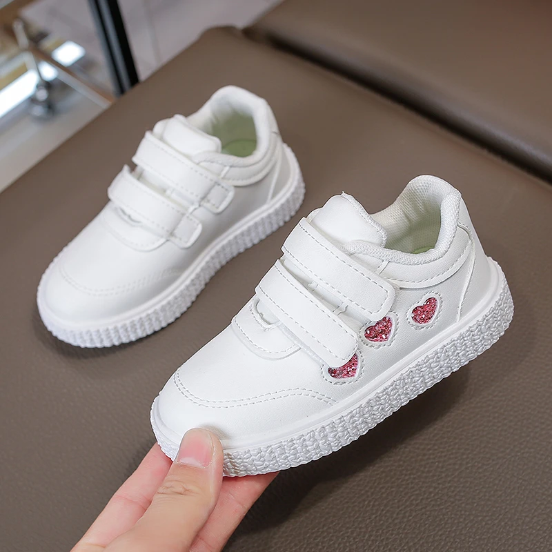 Little Girls White Sneakers with Cute Glitter Heart 2026 New Autumn Toddler Double Straps Casual Shoes Soft Sole School Trainers