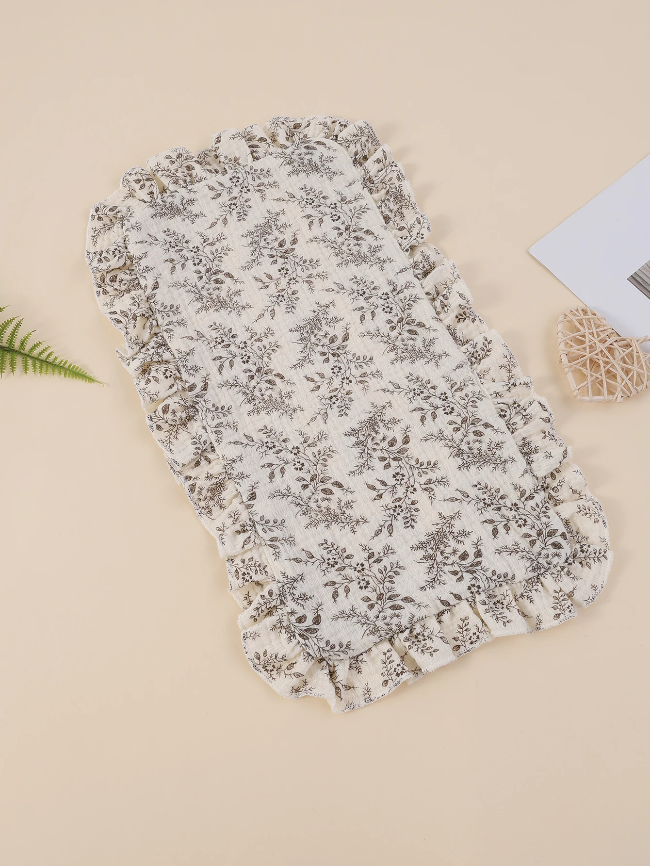 4Pcs/Set Muslin Cotton Gauze Shoulder Rag Baby Burping Pad Ruffled Newborn Baby Burp Cloths