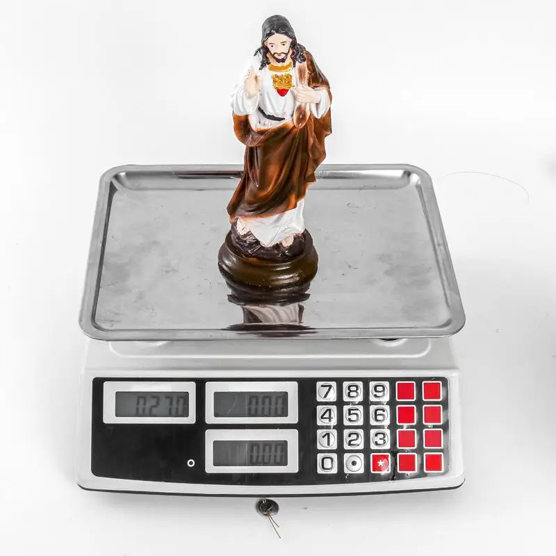 8.2 Inch Jesus Table Decor Resin Christian Statue For Prayer Room Display Ceremony Living Room Church Indoor Bedroom Bookshelf