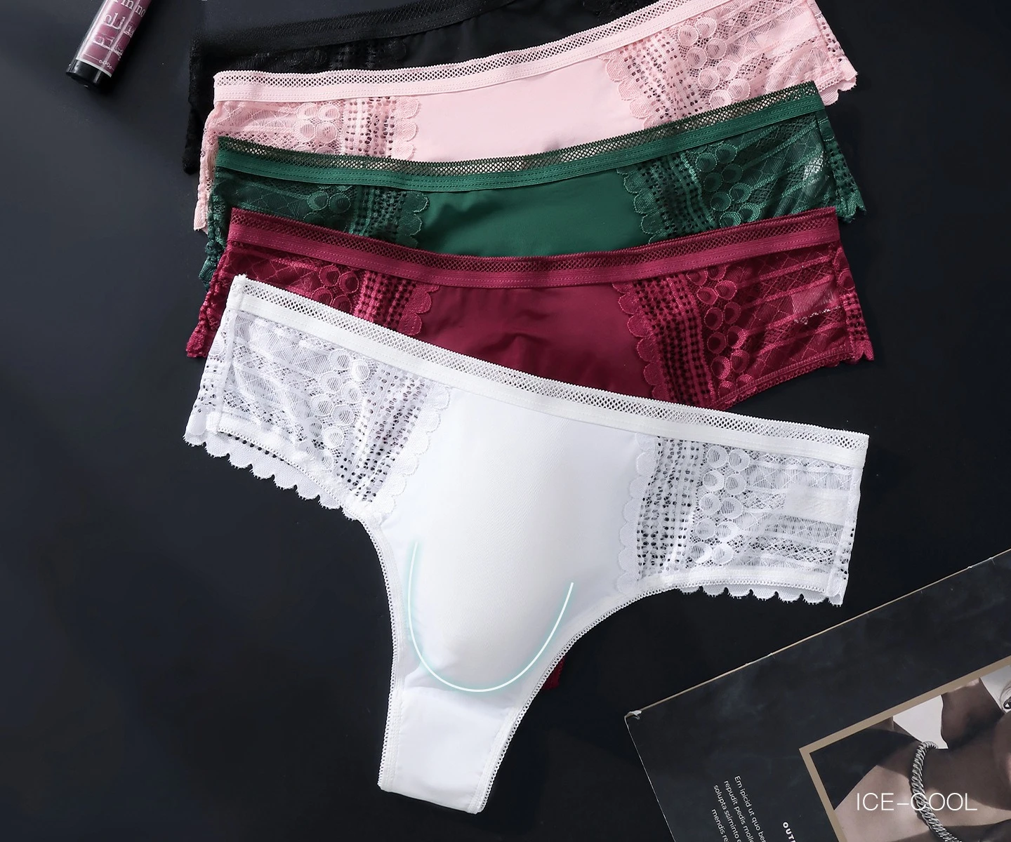 Lace Hollow-Out Thong for Men with 3D U-Convex Pouch Sexy Low-Rise T-Back Underwear Gays Erotic U Convex Pouch Daily Underpants