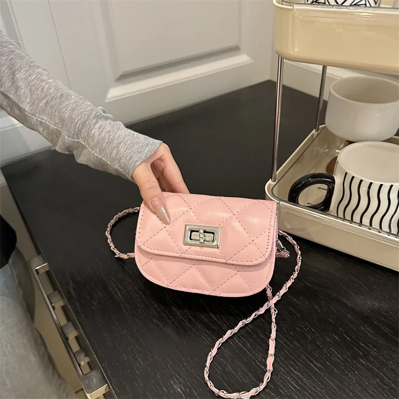 

2025 Summer Viral Mini Vanity Case: Silver Chain Crossbody Bag, Unique Luxe Clutch for Women, Premium & Trendy Small Purse
