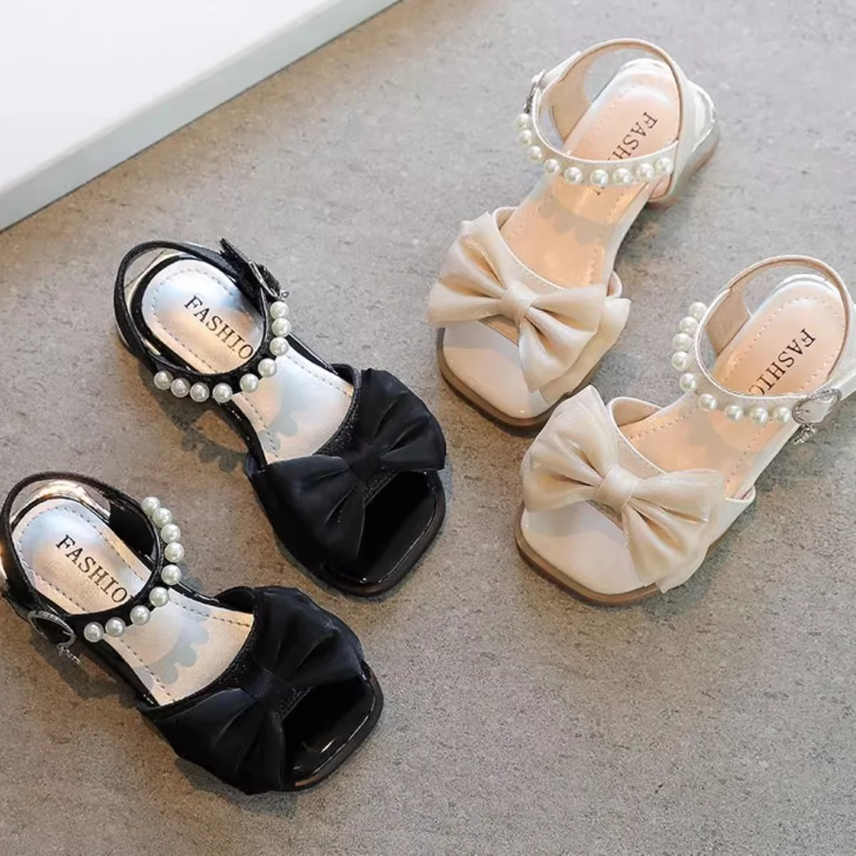 

Kids'Casual Shoes Sandals PU Leather Pearl Summer Shoes For Girls Hook and Loop Anti-slip Beige Black Shoes Size 25-36