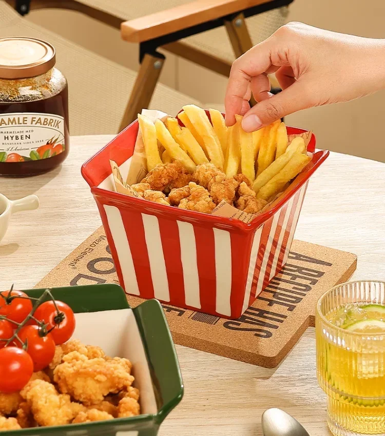 Pommes Frites gebratene Hühnchenânße Schüssel Obst teller Snack Eis Tasse Obstschale Wohnkultur Lagerung