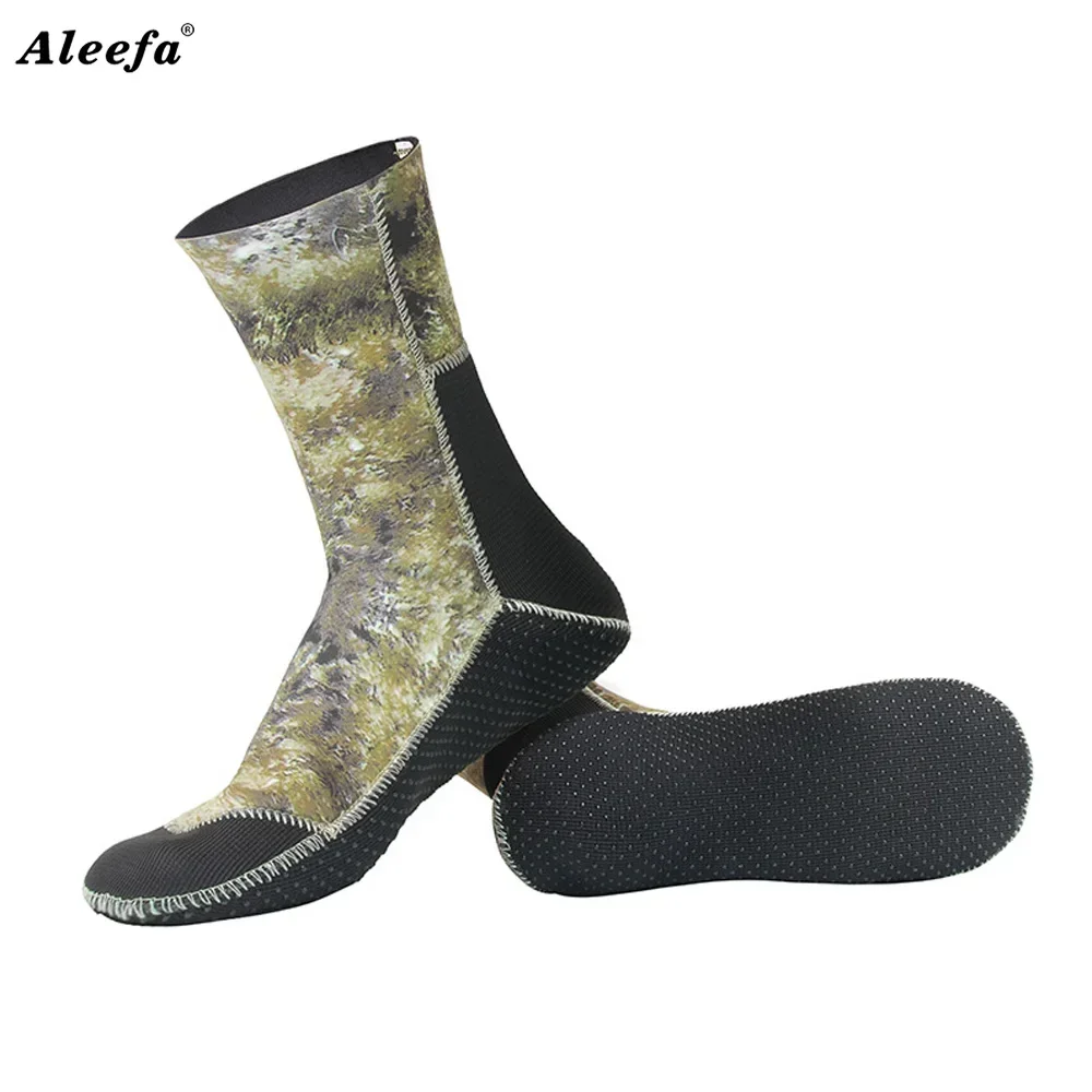 Diving Socks 3mm Neoprene Diving Socks Camouflage Beach Socks Swimming Socks Keep Warm for Scuba Diving