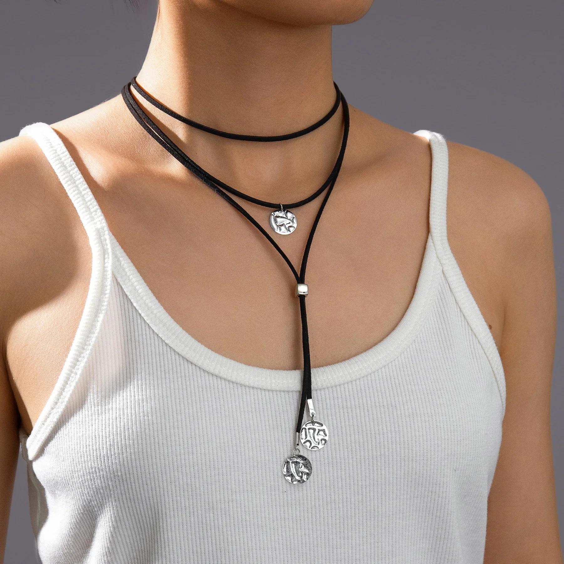 Vintage multi-layer velvet rope woven circular pendant long tassel women\'s necklace