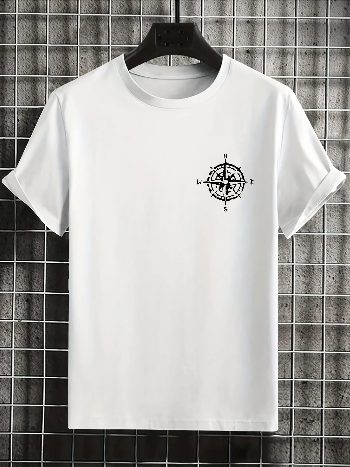 Phoenix and Compass Chasing The Dream Aufdruck auf hochwertigem, weichem Herren-T-Shirt aus 100 % Baumwolle, perfekt für Sommer-Streetwear und Reisen – Detail 7