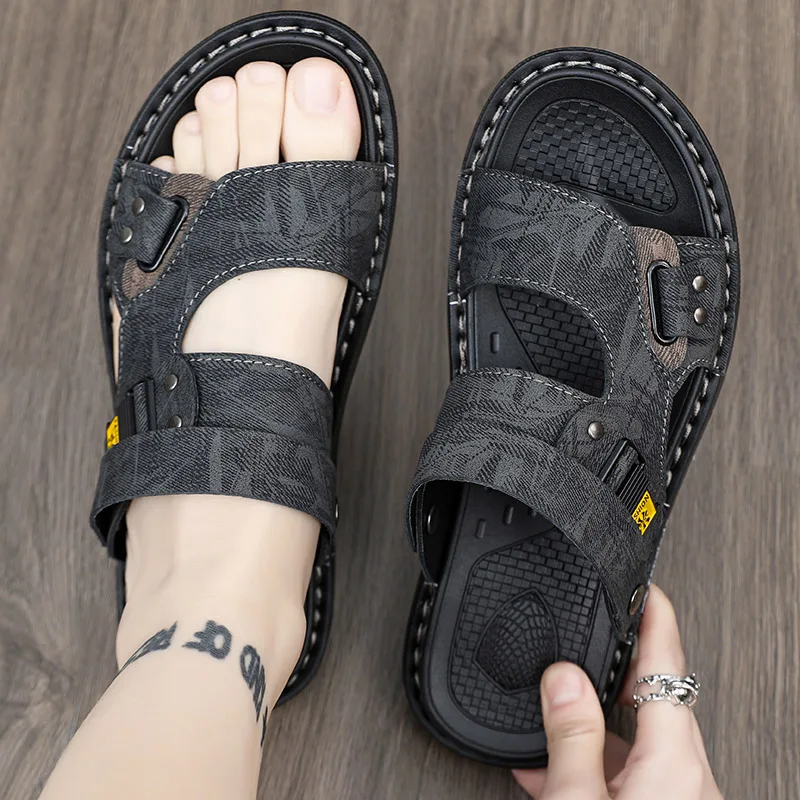 

Men's Winter Outdoor Wear Anti-Slip Wear-Resistant Driver Driving Two Users Outdoor Sports Work Beach Sandals Leather Slippers