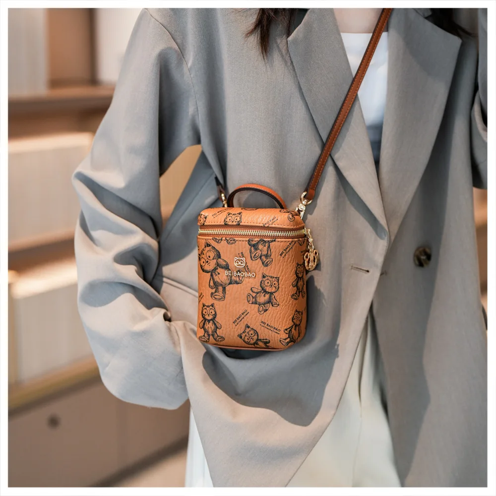 

2025 New Korean Style Phone Pouch - Cute Crossbody/Shoulder Bag, Compact Coin Purse Adjustable Strap, Trendy Mini Bag for Women
