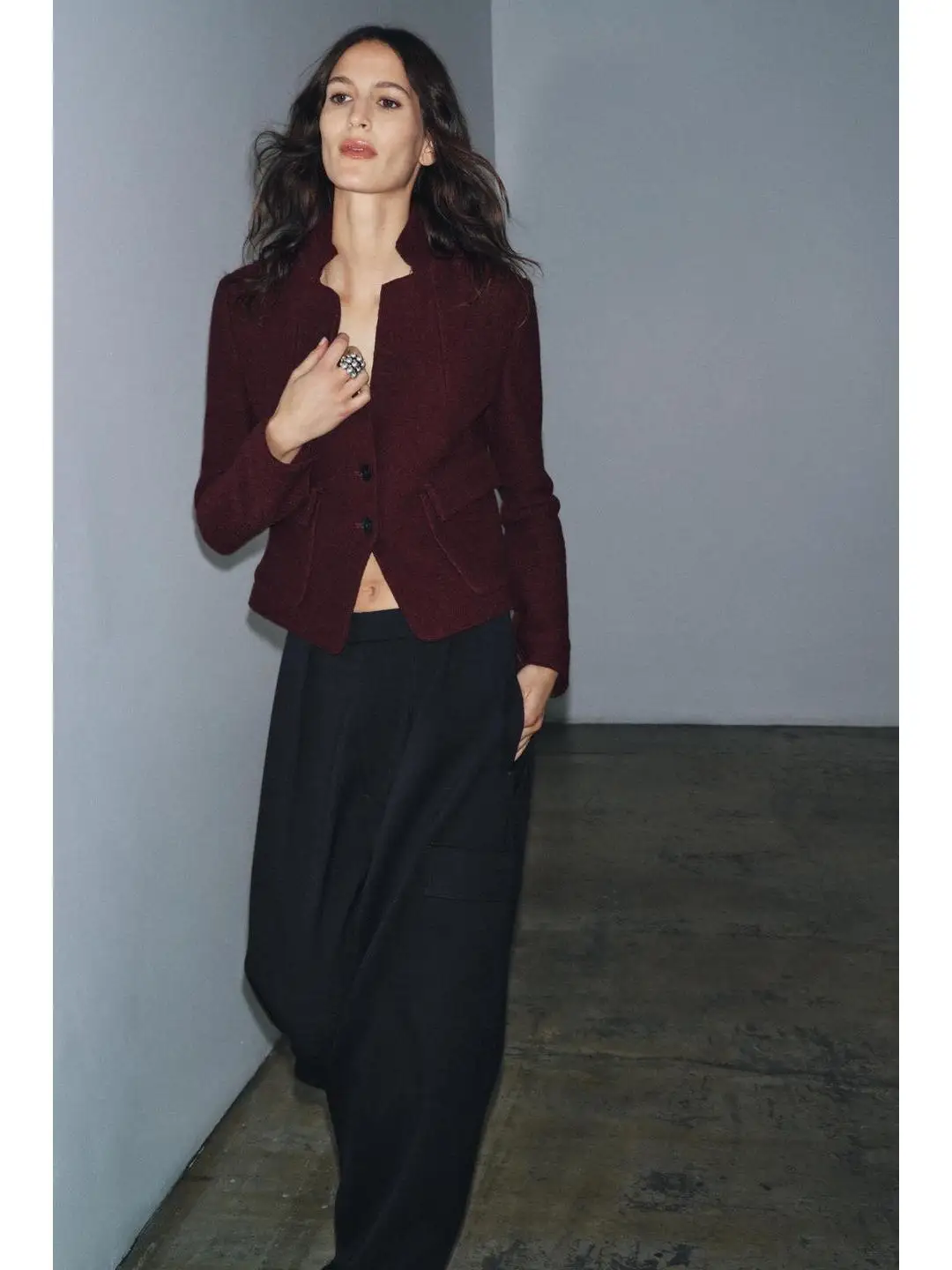 معطف Ele Sle بقصة ضيقة طويلة Sve بياقة واقفة وزر وتفاصيل دائرية من الصوف ملابس خارجية للنساء للتنقل بطول مناسب