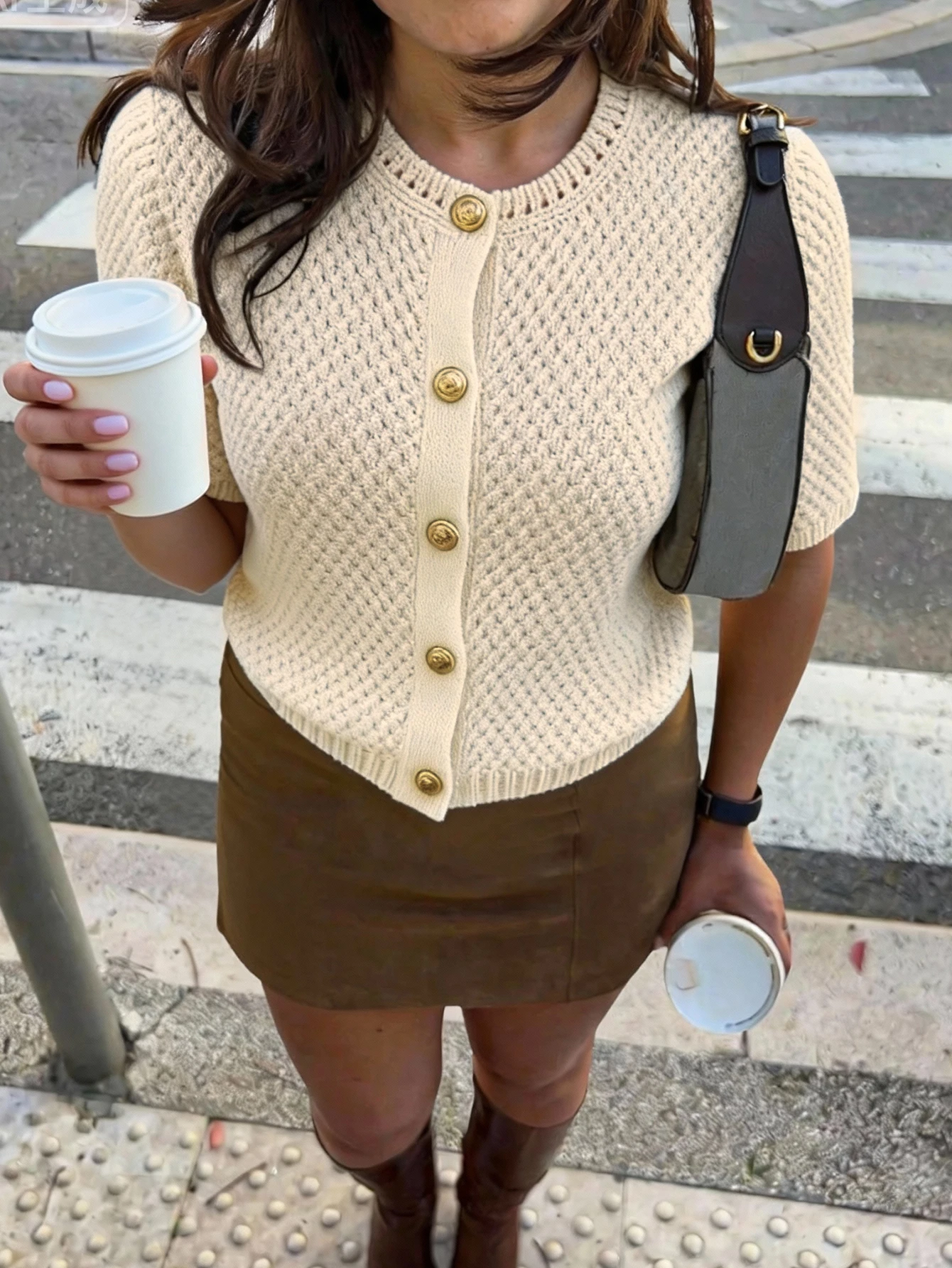 New Autumn/Spring/Summer Women's Cardigan Sweater, Apricot-Colored Fitted Round Neck Knit Cardigan, Casual and Elegant, Versatile