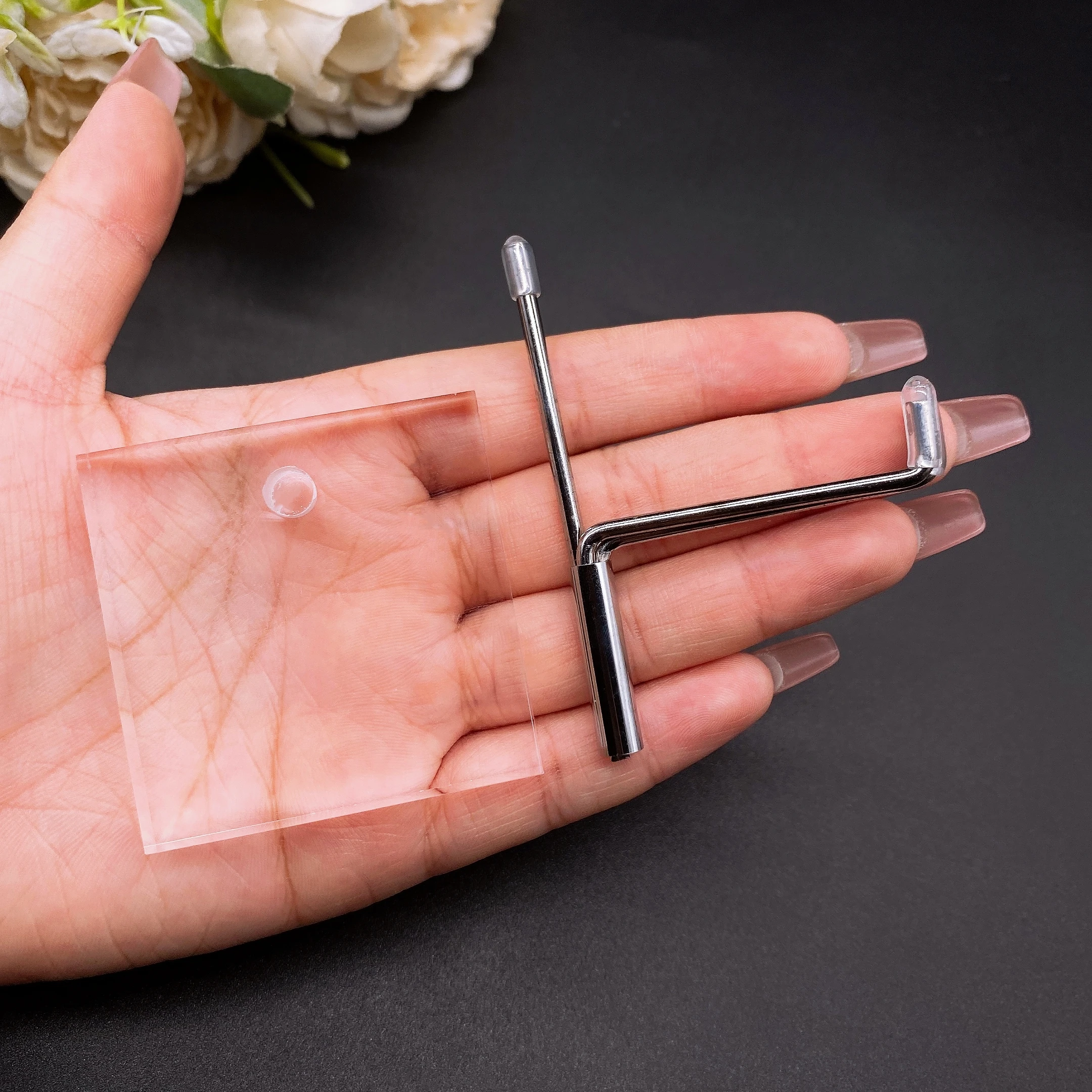 Adjustable Metal Display Stand with Clear Acrylic Base Crystal Rock Mineral Collectibles Holder Shelf for Shop Museum