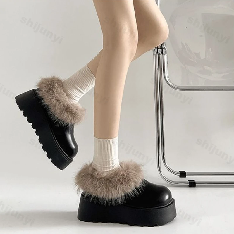 

Модная женская хлопковая обувь, новинка зимы 2025, теплая утепленная удобная плюшевая обувь, увеличивающая рост, уличные нескользящие полутапочки