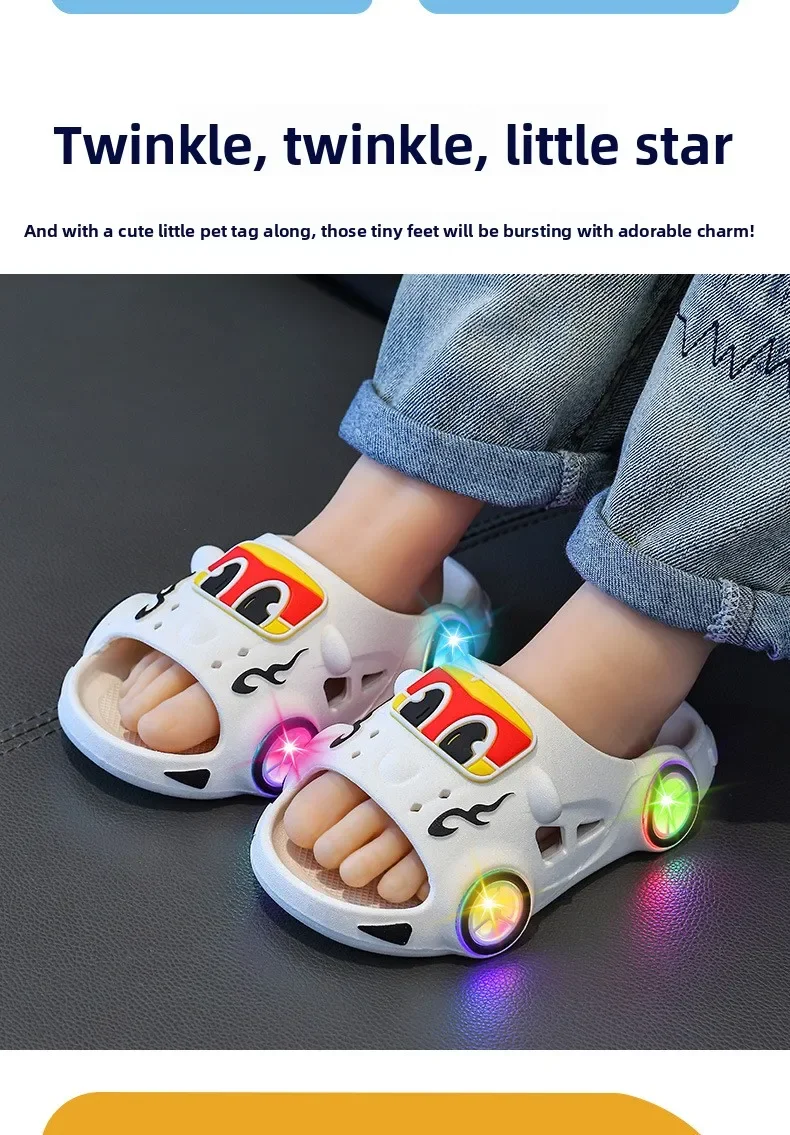 Neue 2026 Kinder-LED-Slipper für den Sommer, Outdoor, beidseitig tragbar, rutschfest, niedliche kleine Kindersandalen, Jungen-Slipper für Zuhause. – Detail 5