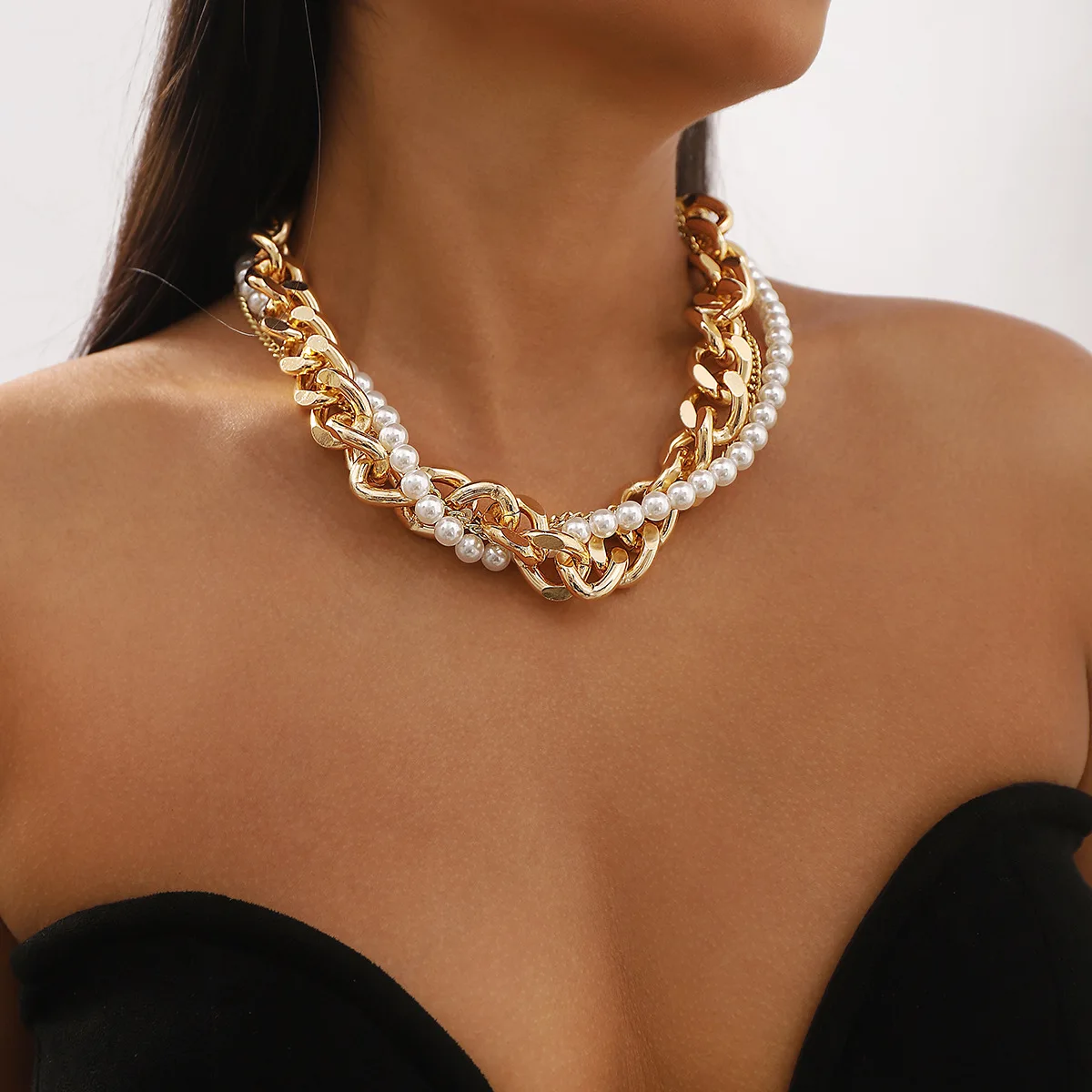 

Boho Imitation Pearl Beaded Twist Necklace Women Vintage Gold Color Metal Thick Chain Clavicle Necklaces Girls Fashion Jewelry