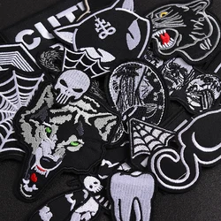 Punk Wolf Leopard Spider Web patch Black Animal Pokers Rose Wolf Cat Appliques Iron On Bullet Tooth vestiti Jeans distintivi