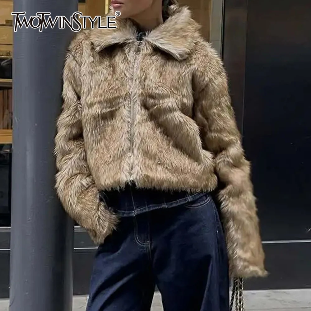 

TWOTWINSTYLE American Retro Cropped Jacket for Women Lapel Long Sleeve Spliced Zipper Temperament Chic Fur Coats Female Winter