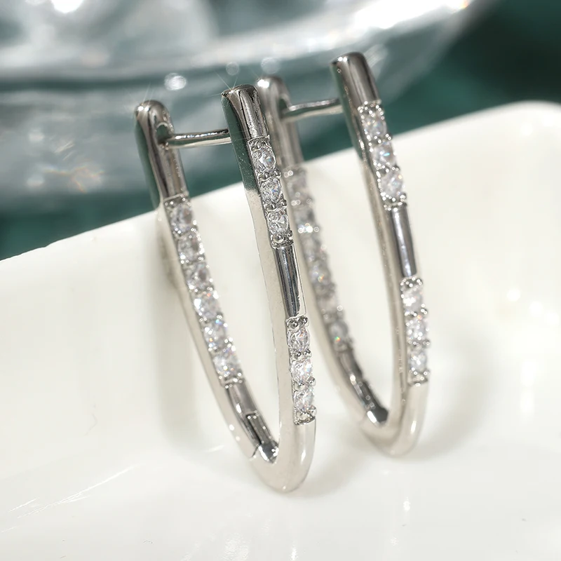 Elegant Temperament Inlaid Synthetic Zirconia Geometry Earrings for Women Fashion Sparkling Wedding Engagement Jewelry Accessory