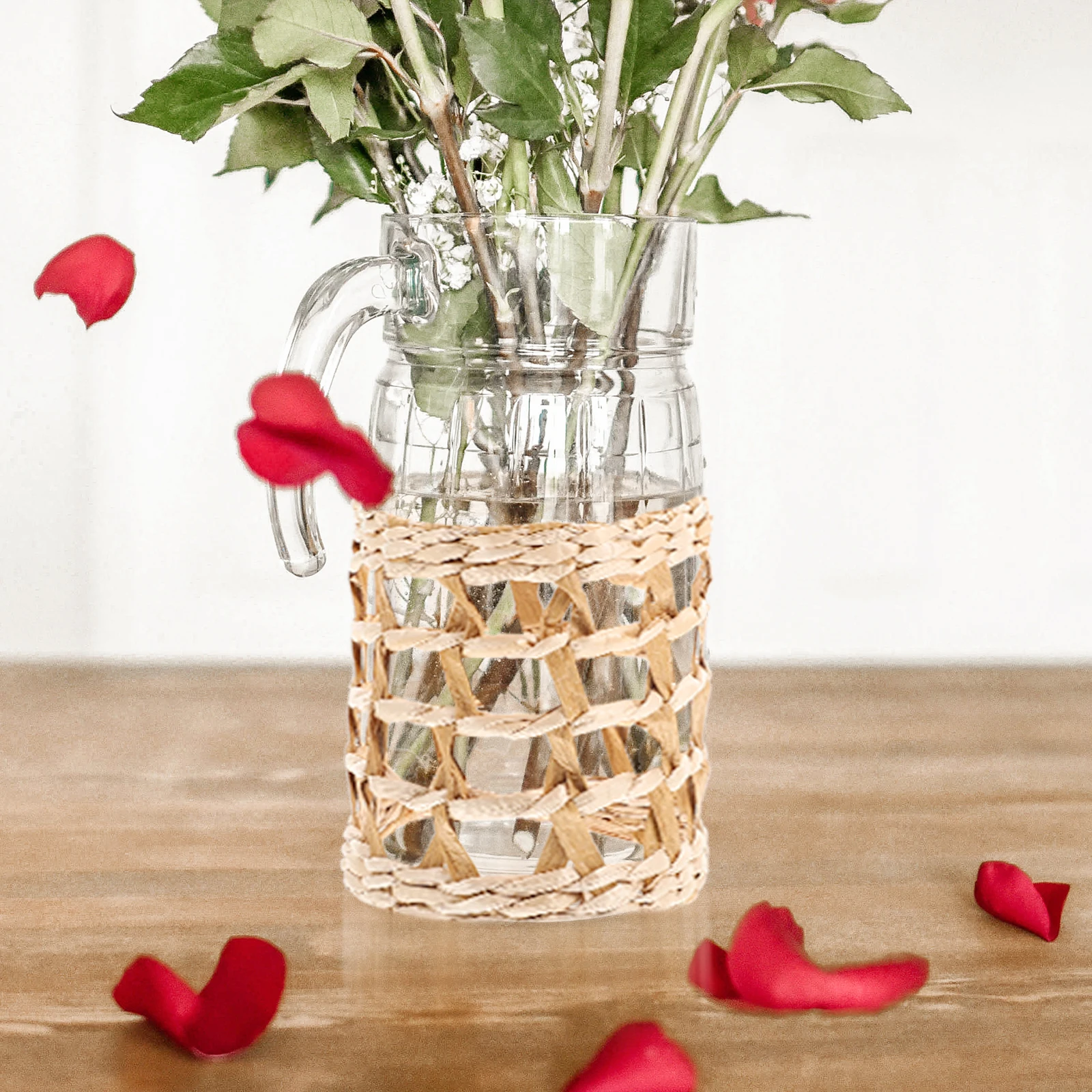 

2pcs Straw Vase Covers Glass Vase Sleeve Protective Covers Heat Resistant Cup Sleeve Handmade Hollow Design Household Glassware