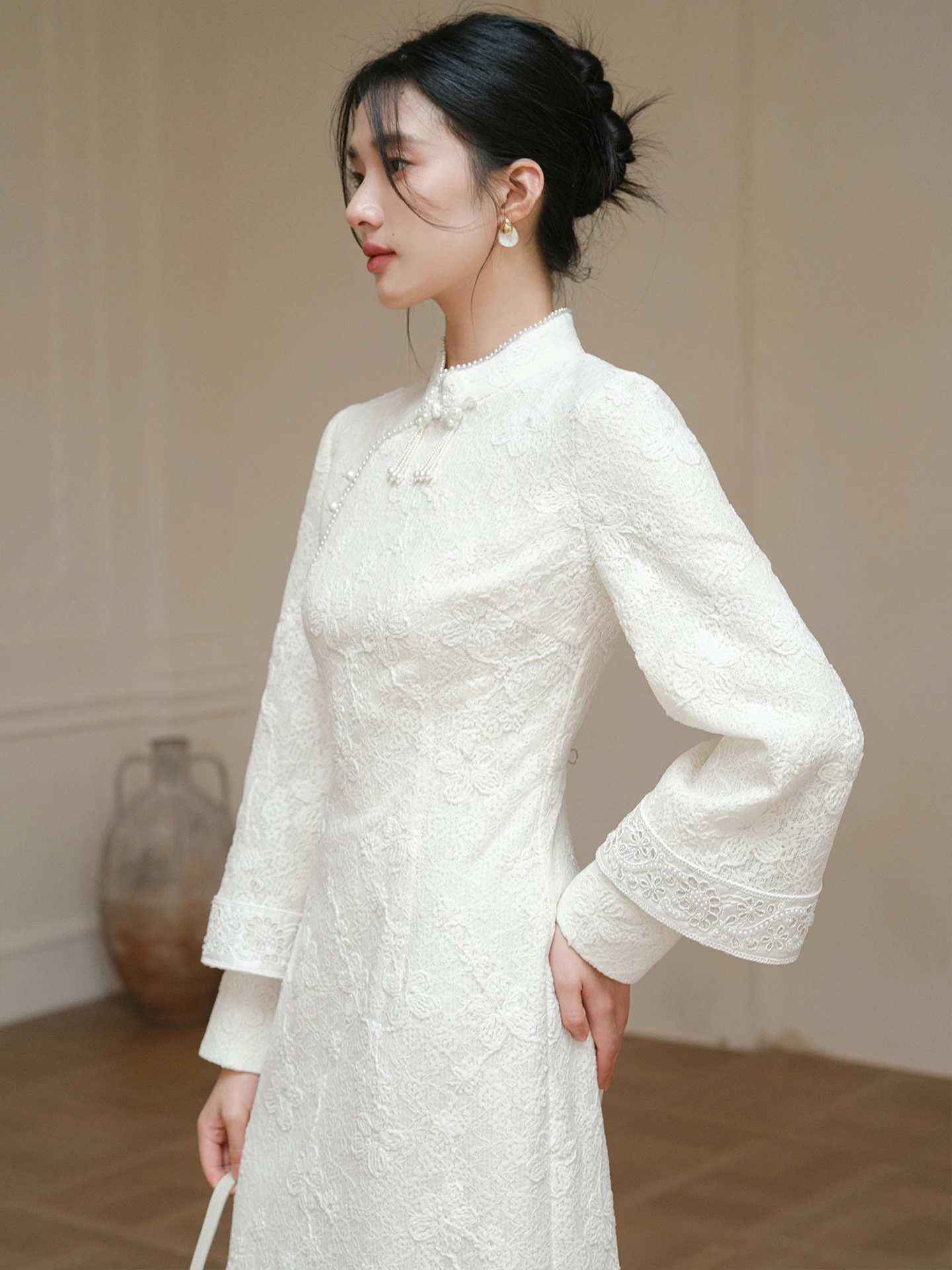 

Новая женская осенне-зимняя модная блузка Ele Ladylike в китайском стиле с кружевной отделкой, воротником-стойкой и длинными рукавами, миди-длина