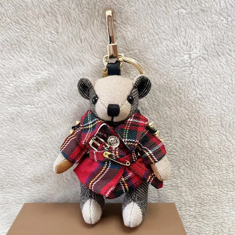 

2026 Exquisite Cashmere Plaid Teddy Bear Keychain Bag Charm Car Pendant With Genuine Leather Rivet Detail Couple Gift Doll