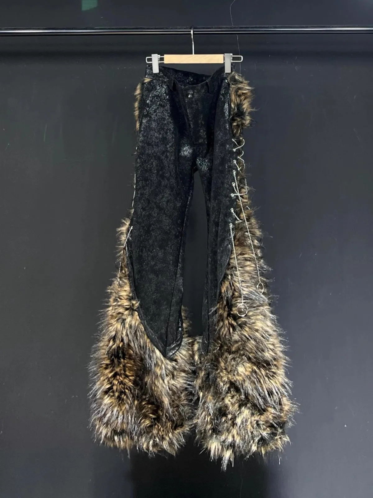 Mauroicardi Autumn Winter Long Cool Faux Fur Patchwork Pu Leather Wide Leg Pants for Mens Luxury Designer Emo Clothes Streetwear