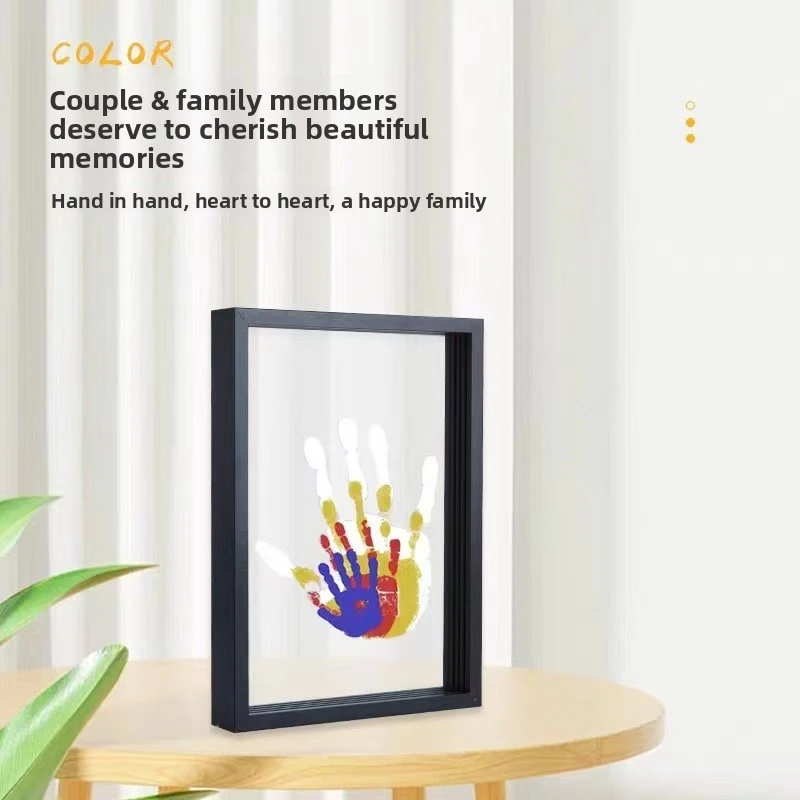 Couple's handprint photo framediyHandmade handprint art as a family gift  a creative gift for boyfriend or girlfriend