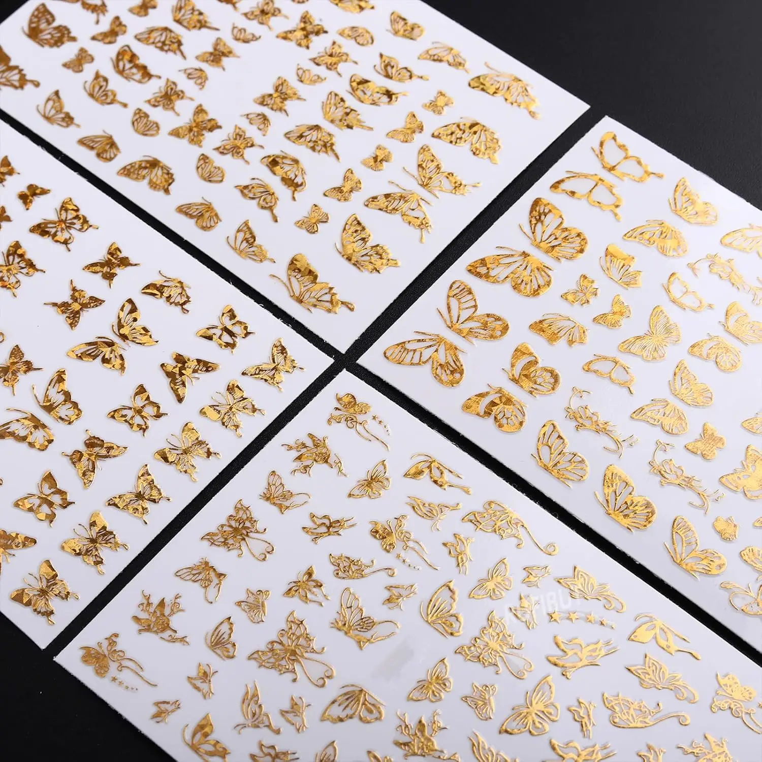 สติ๊กเกอร์ติดเล็บผีเสื้อโฮโลแกรมสีทอง 4 ชิ้น - สติ๊กเกอร์ติดเล็บฝรั่งเศส 3 มิติ เหมาะสําหรับทําเล็บที่บ้านหรือร้านเสริมสวย