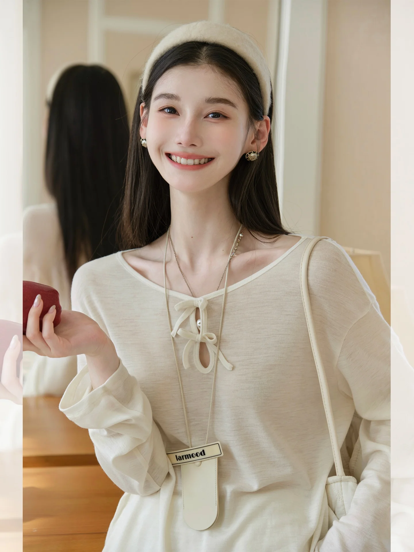 

ChillCozy round Ne Base Layer T-irt Fine Australian Wool Loose Feel Versatile Women's Long Sve Polyester Blend Top