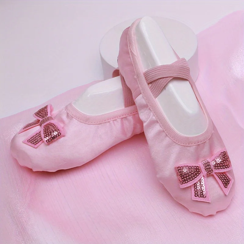 Girls\' Dance Shoes Soft Soled Training Shoes Satin Ballet Shoes Stage Performance Cat Claw Shoes