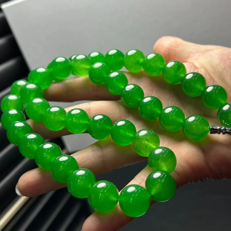 

Certified Natural Ice Green Myanmar Beads Jade jadeite NecklacesPendants 14MM