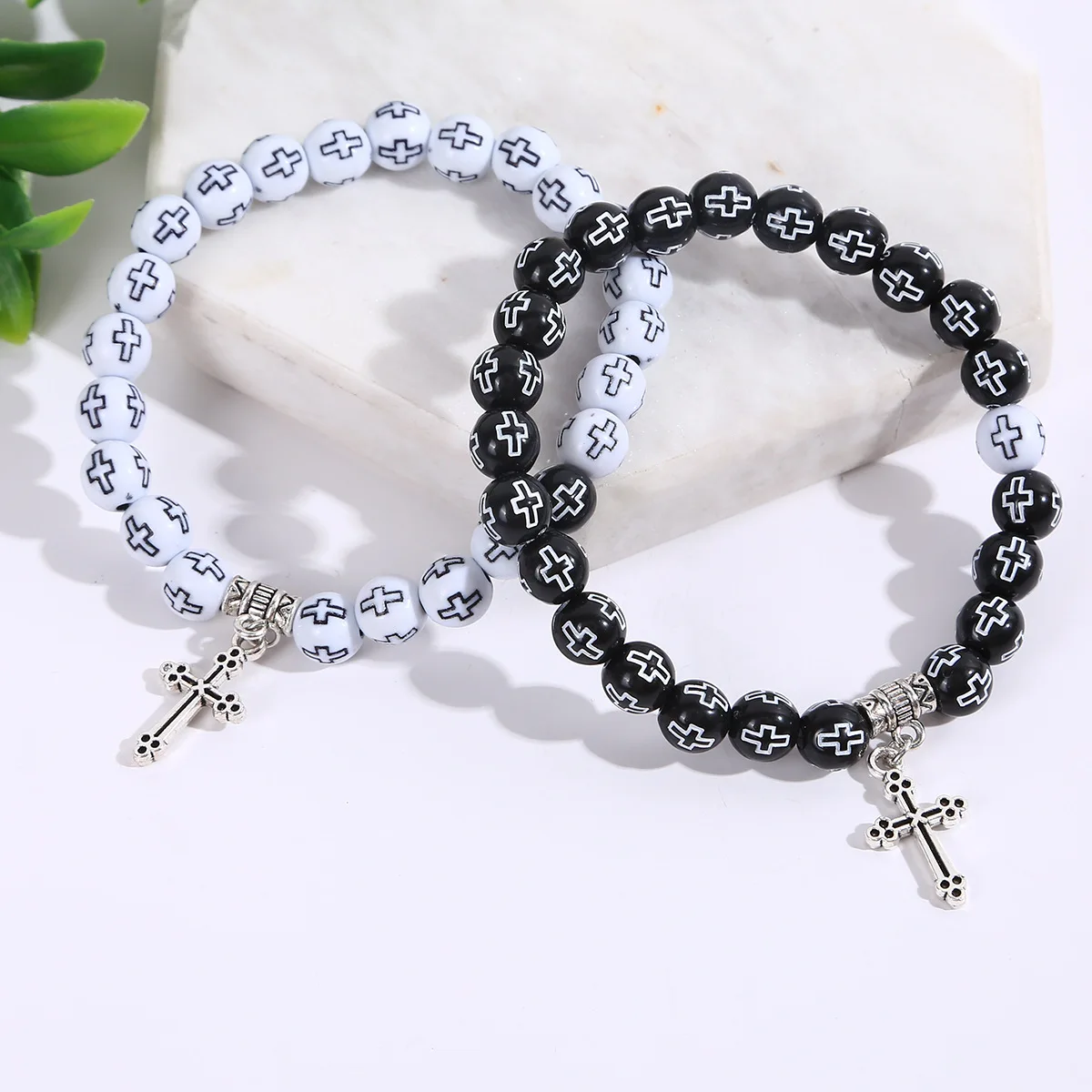 Temu Hot selling Black and White Cross Bead Bracelet, Cross Bracelet, Men's and Women's Prayer Bead Bracelet, Couple Style