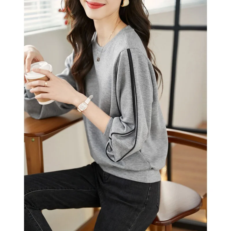 Simple Textured Women\'s Sweaters Spring Autumn New Niche Color Contrast Patchwork Sleeves Stylish Casual All-match Lady Top