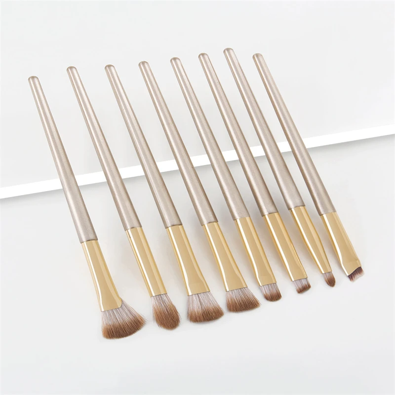 8 pcs/Set High resilience not shedding is more soild Champagne makeup brush set with support custom