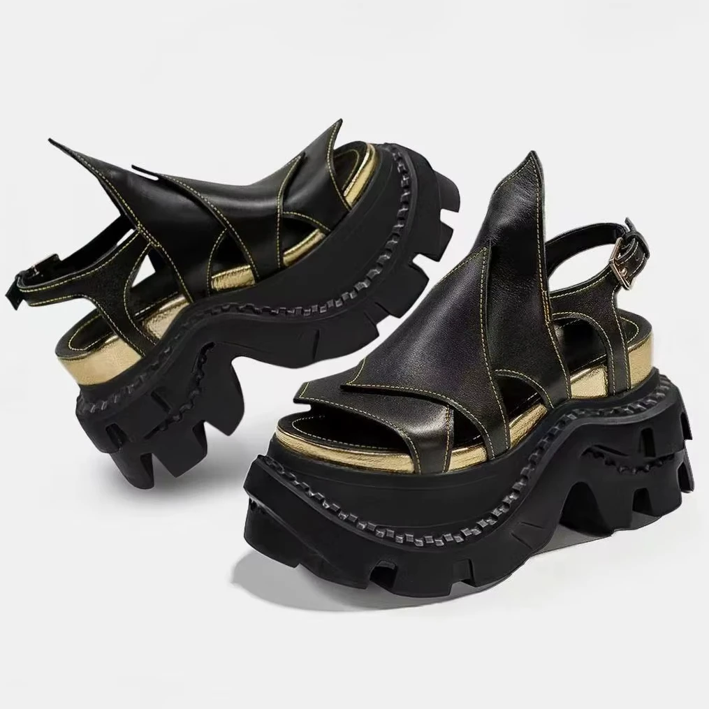 صنادل نسائية ذات نعل سميك بكعب عالي لصيف 2025 ملابس خارجية تتميز بتصميم روماني لزيادة الارتفاع بمقدمة مفتوحة