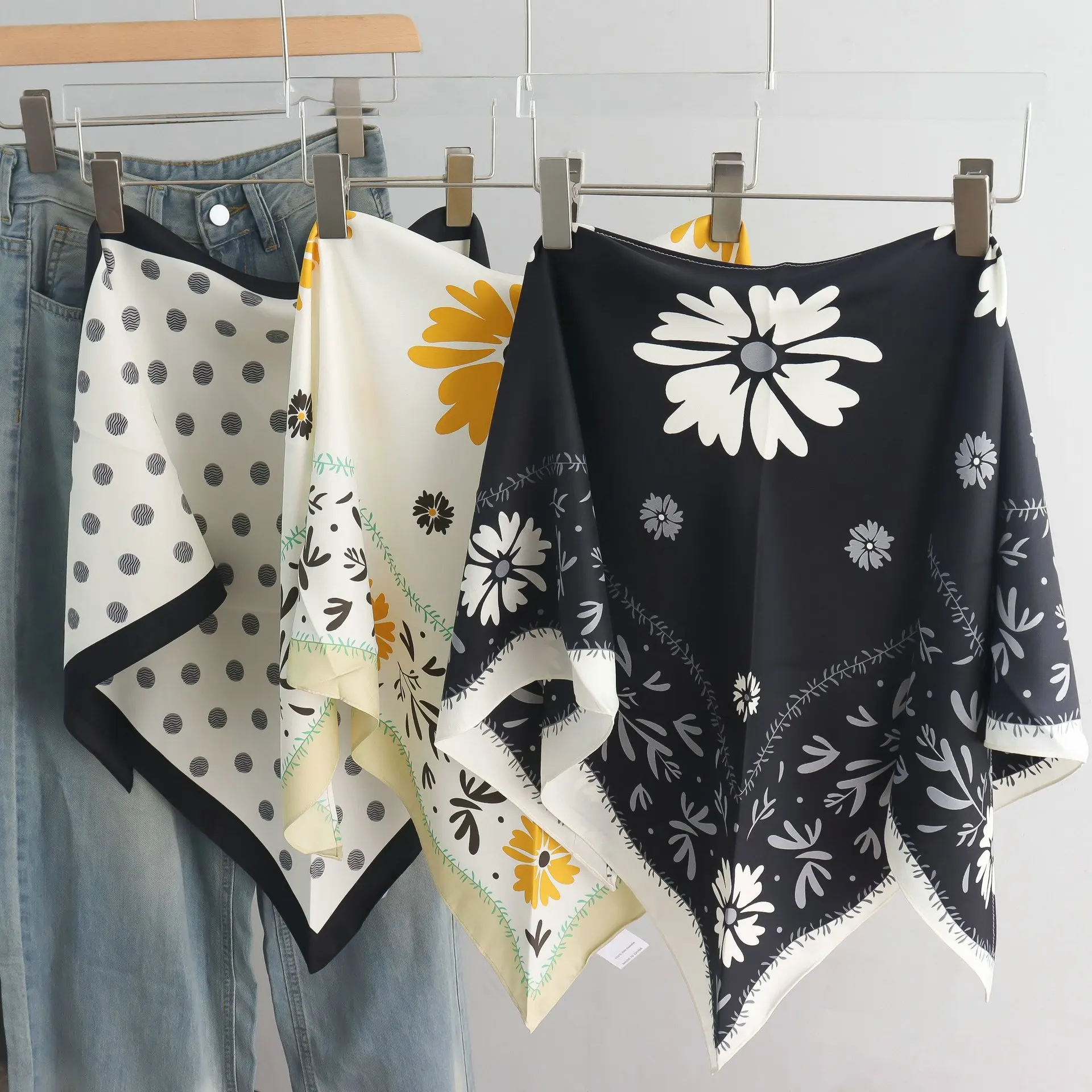 South Korea Triangular Binder Fart Curtain Female Bandage Dress Advanced Silk Scarf Waist Scarf Matching Denim Pants Accessories