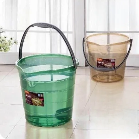 home-aquarium-water-changing-bucket-salt-water-bucket-new-fish-over-water-adding-bucket-sea-salt-bucket-transparent-bucket