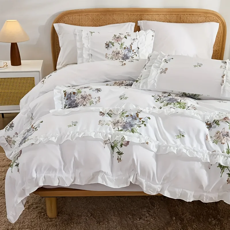 

3 pieces of simple polyester white floral lotus leaf trim duvet cover set (1 duvet cover +2 pillowcases, no core)