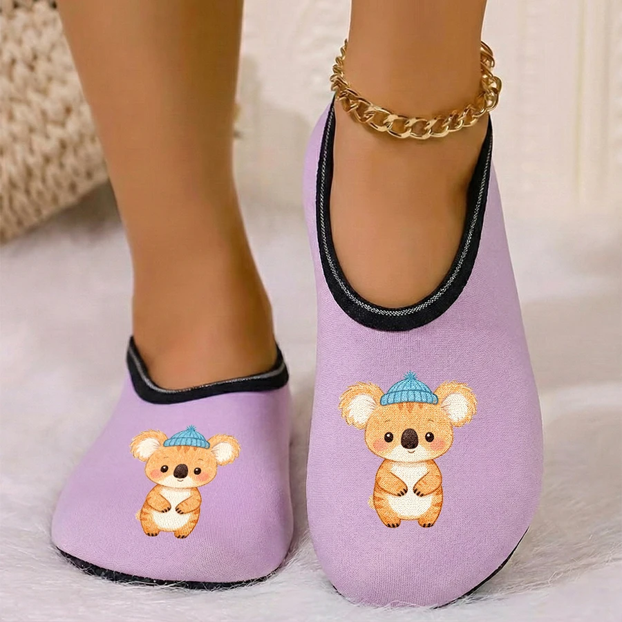 شبشب داخلي نسائي لطيف بتصميم وجه مبطن بالقطيفة وجيد التهوية، مناسب للمنزل والشاطئ واليوجا