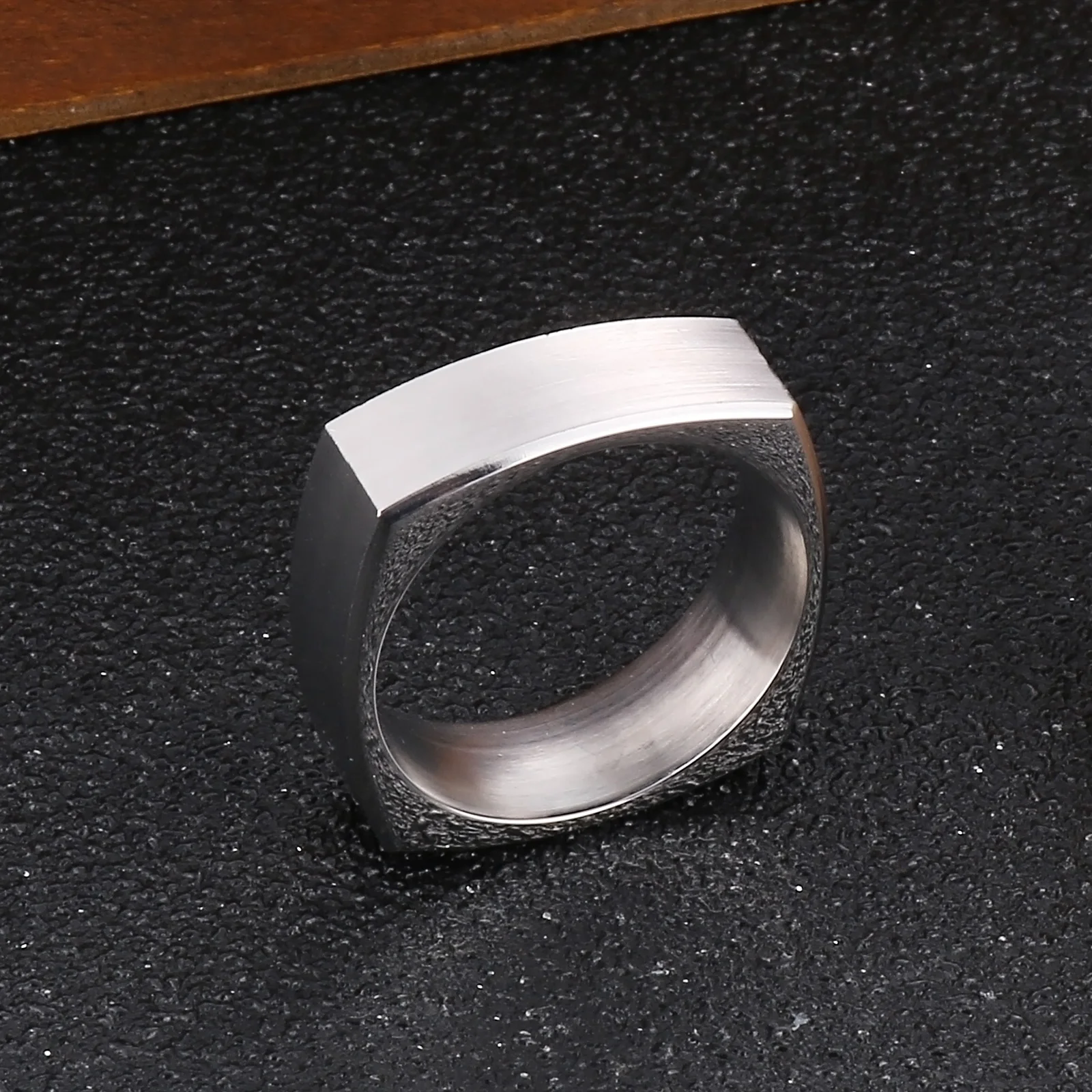 New Fashion Brushed Ring Square Male Jewelry Punk Silver Color Stainless Steel Signet Ring for Men High Quality