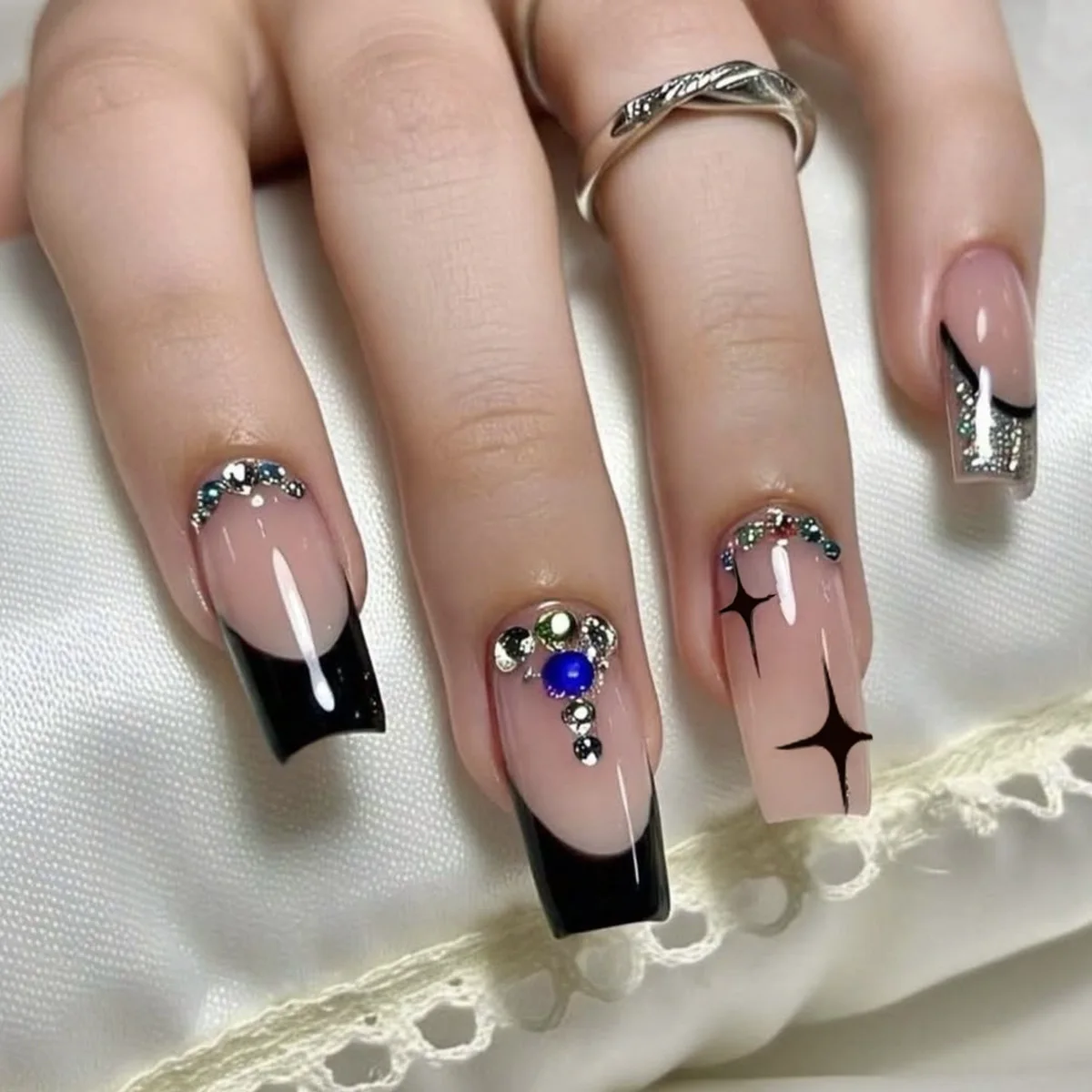 24 Uds. De uñas postizas con diamantes brillantes, dulce lazo, uñas postizas florales delicadas, manicura cuadrada francesa, uñas postizas para mujeres