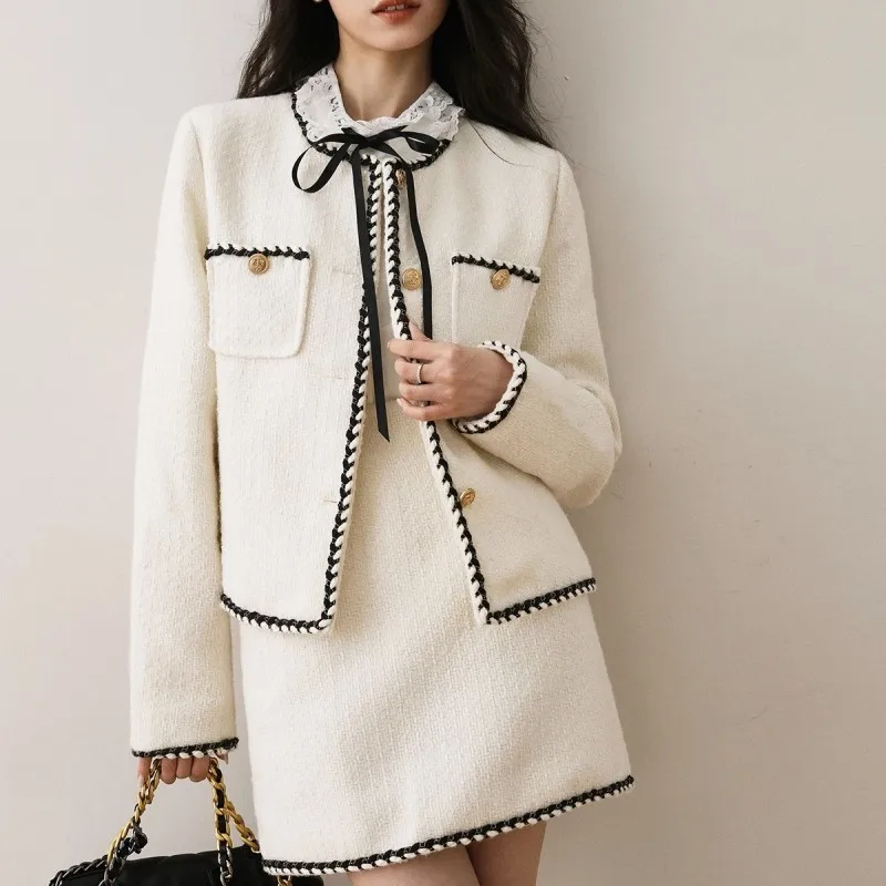 Beige Xiaoxiangfeng Set For Women'S 2023 Autumn/Winter New Advanced Design, Temperament, Fashion Coat+Slim Fit Short A-Line Skir