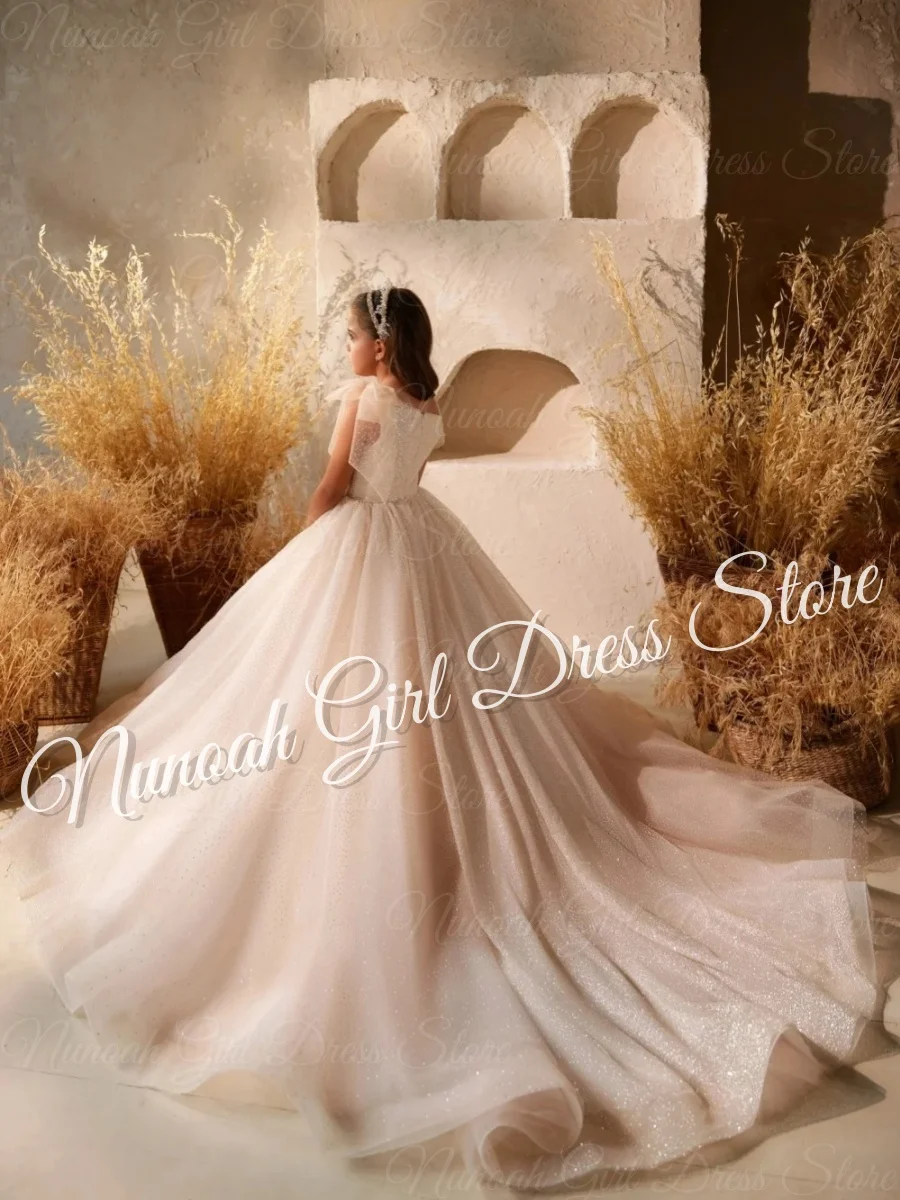 Abiti da ragazza di fiori per matrimonio con fiocco con paillettes brillanti Abiti con applicazioni in pizzo per servizio fotografico Abiti da prima comunione personalizzati