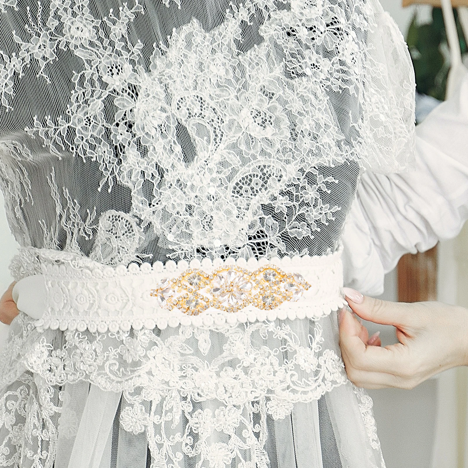 

4pcs Applique Sash Patch Iron On Belt For Bridal Dress Sparkling Diy Clothing Decoration Durable Elegant Water Drill Sash