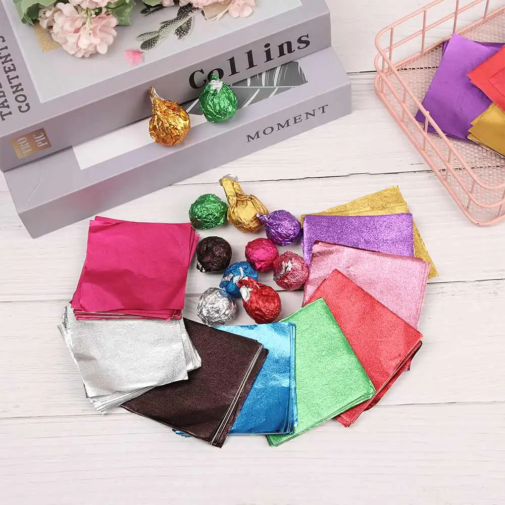 100 sztuk złoty kolor folia aluminiowa opakowanie cukierków papier do pakowania czekolady materiały na wesele 8x8cm czerwony zielony niebieski różowy — zdjęcie produktu 6