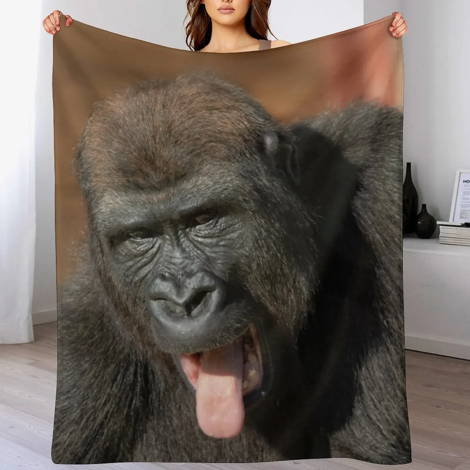 

Gorilla Lope Showing His Tongue Throw Blanket Quilt Flannel Fabric Thins Bed covers Blankets