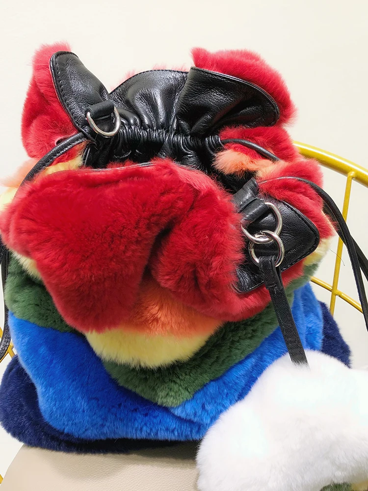 Tas Selempang Mewah Berbahan Bulu Asli Warna Pelangi Model Bucket, Fashionable, Serbaguna, Kapasitas Besar, Bisa Dipakai di Bahu atau Selempang