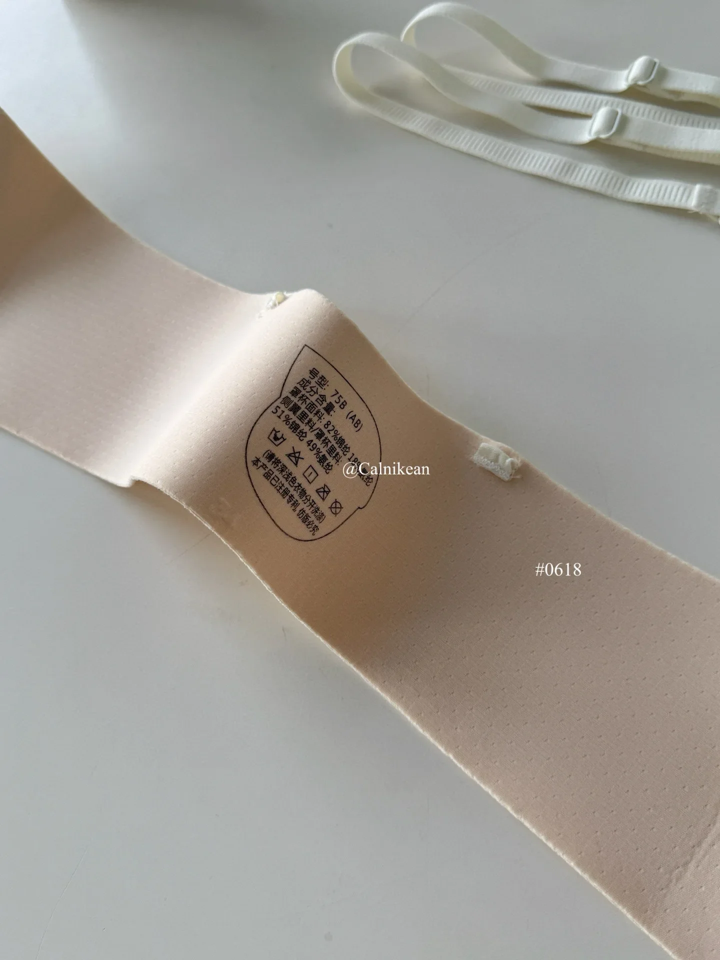 Modischer, seitlich gekreuzter, trägerloser Bandeau-BH mit Schnallendesign, bequemer, stützender Push-up-BH für Damen – Detail 21