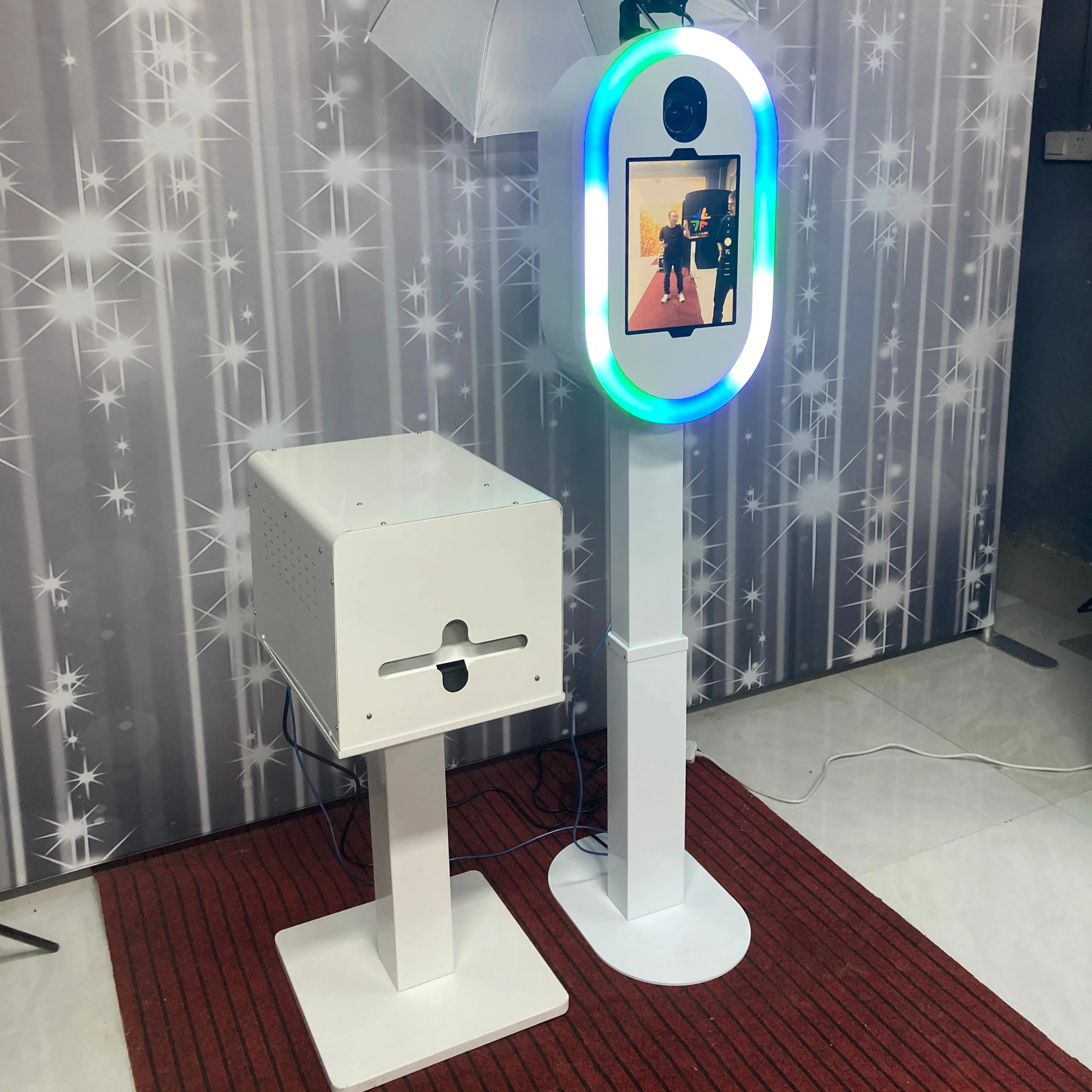 

Portable New Lifting Elliptical iPad Photo Booth Stand for Wedding Parties and Business Events