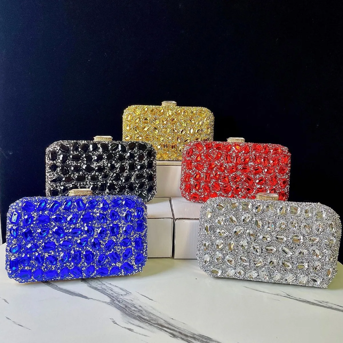 

Luxury Crystal Rhinestone Clutch Women’s Diamond Evening Bag Elegant Crossbody Purse Party Handbag Exquisite Banquet Tote