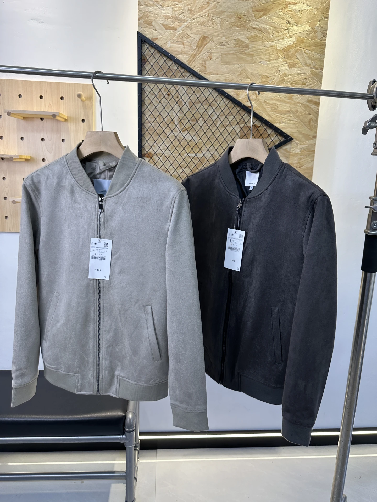 

Мужская повседневная куртка с воротником-стойкой из мягкой замши, на молнии, удлиненная, из утолщенного полиэстера, приталенного кроя